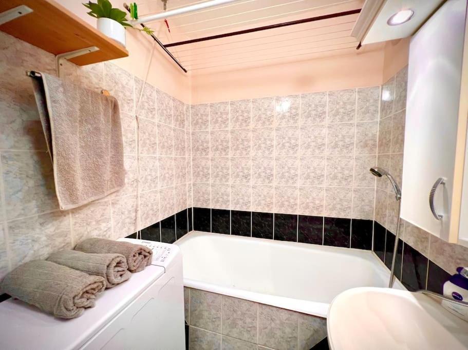 Pille Apartman Σέγκεντ Εξωτερικό φωτογραφία